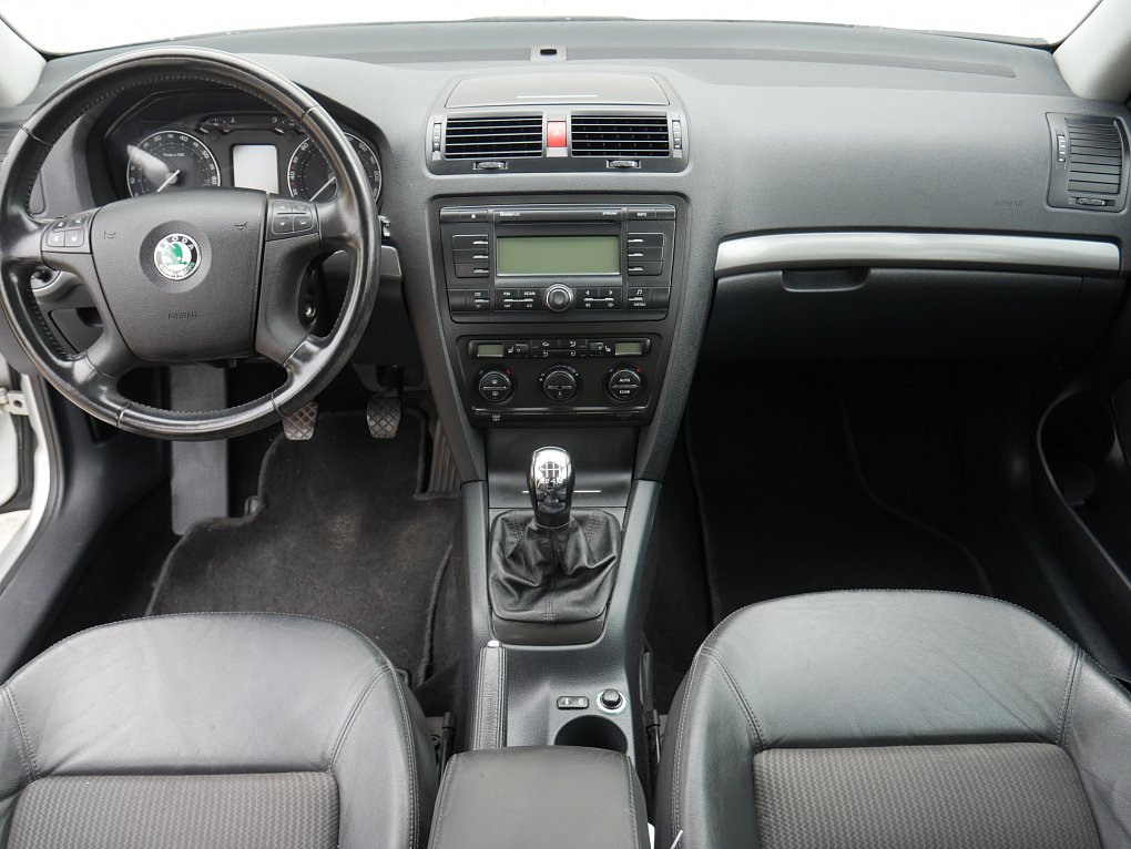Škoda Octavia II 2.0 FSI 