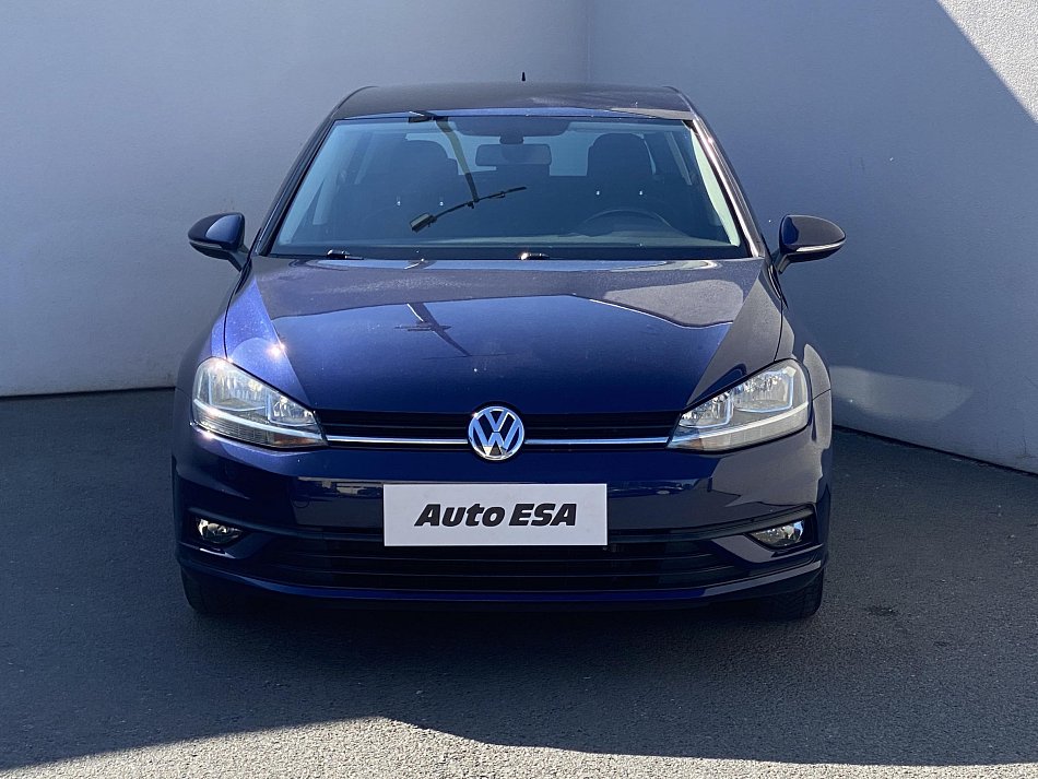 Volkswagen Golf 1.0 TSi 