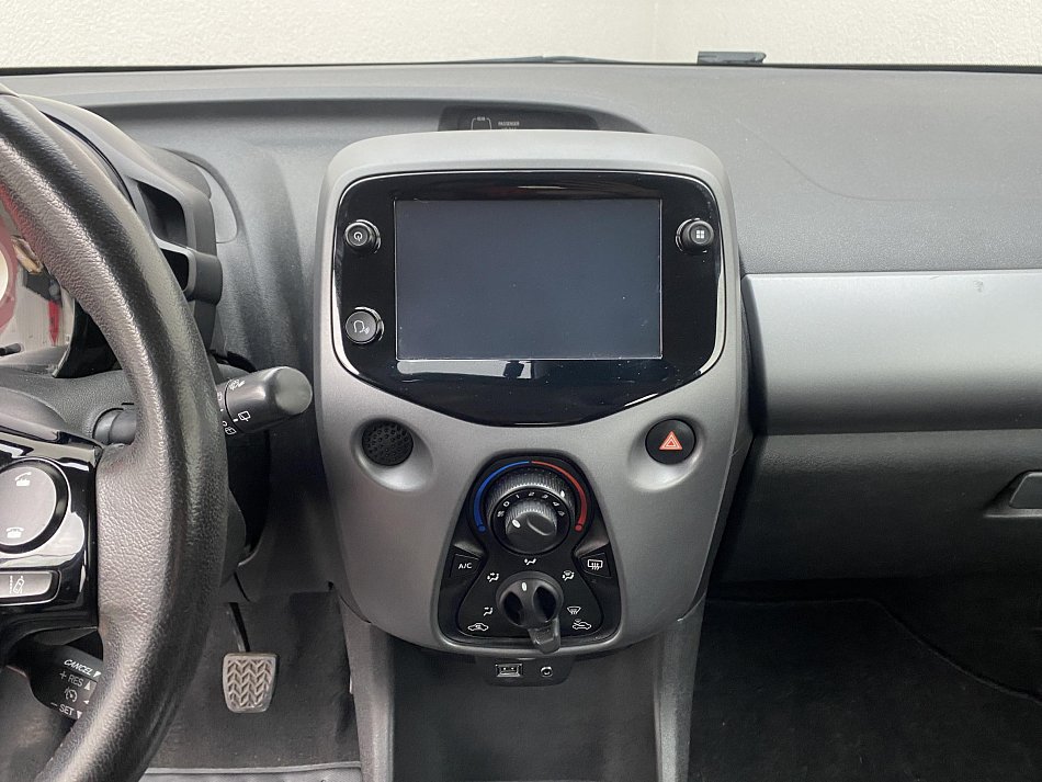 Toyota Aygo 1.0 X-play