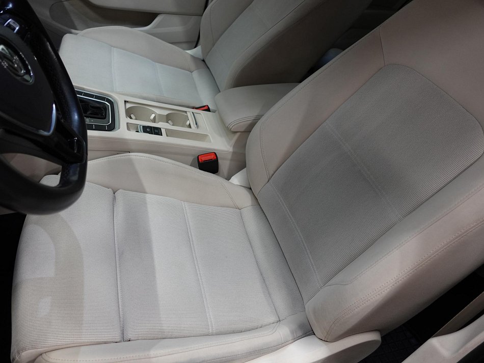 Volkswagen Passat 2.0TDi 