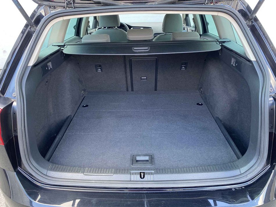 Volkswagen Golf 2.0 TDi Highline