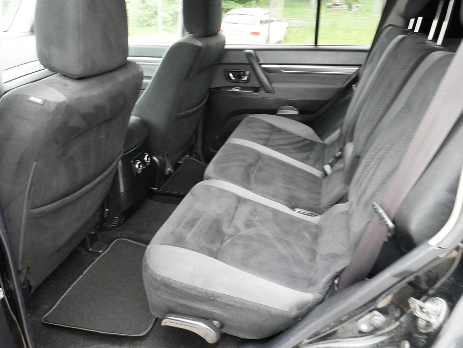 Mitsubishi Pajero 3.2Di-D  4x4