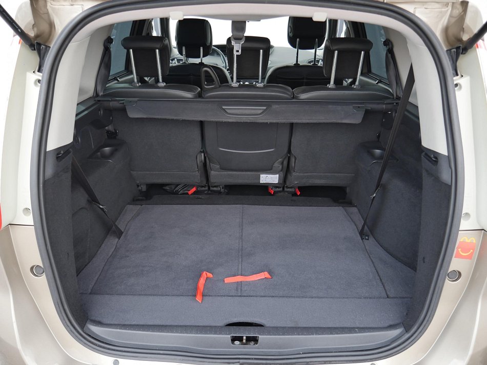 Renault Scénic 1.5 dCi  GRAND 7míst