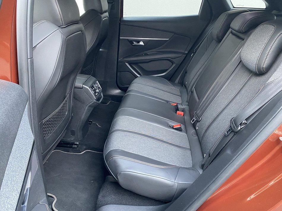 Peugeot 3008 1.2 PT GT Line