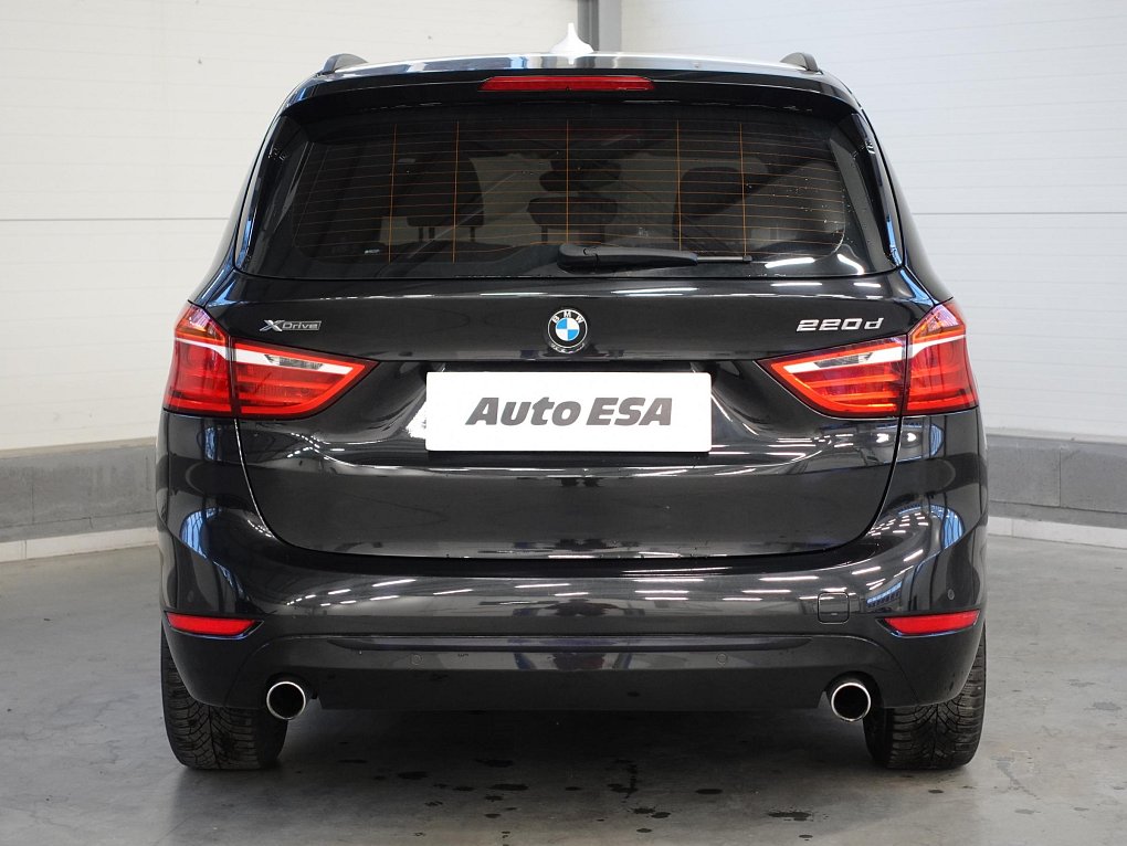 BMW Řada 2 2.0d  220d xDrive