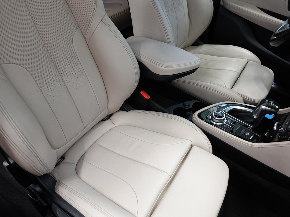 BMW Řada 2 2.0d  220d xDrive