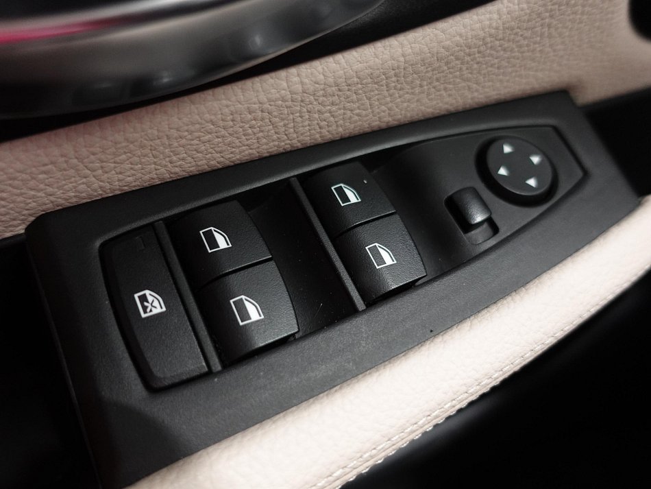 BMW Řada 2 2.0d  220d xDrive