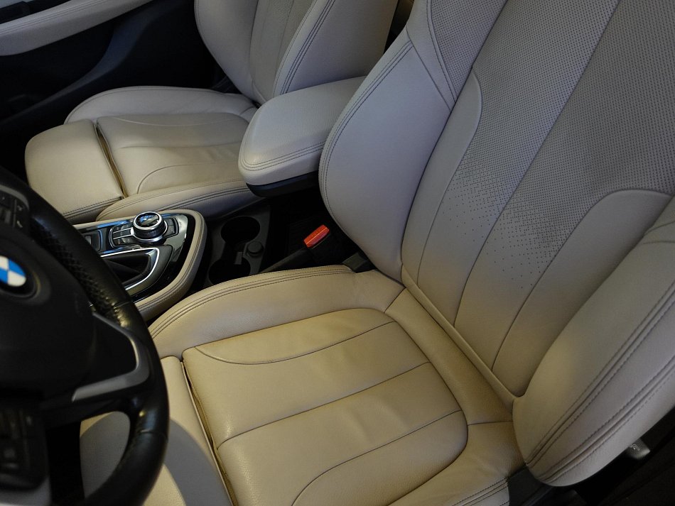 BMW Řada 2 2.0d  220d xDrive