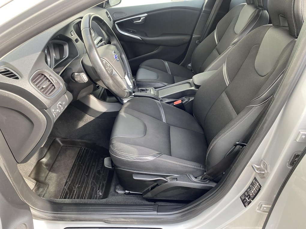 Volvo V40 1.6 D2 Momentum