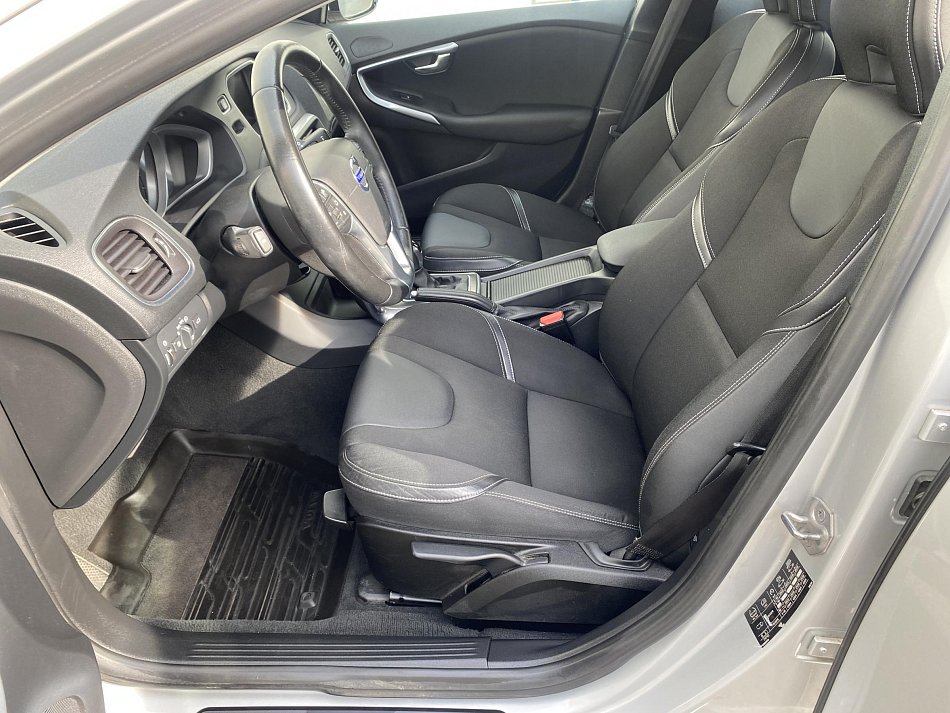 Volvo V40 1.6 D2 Momentum