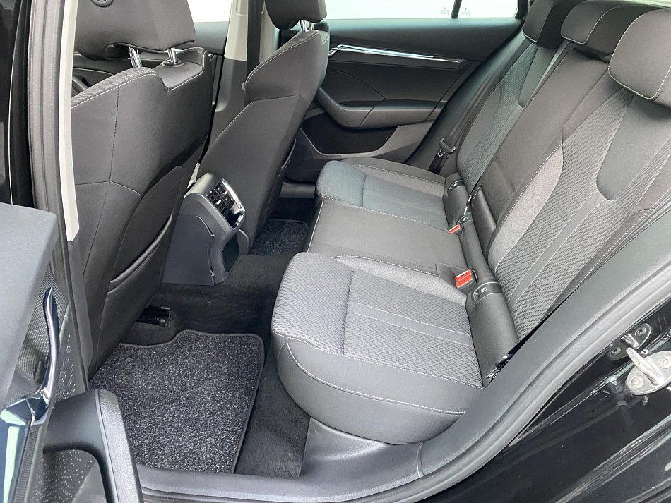 Škoda Octavia IV 1.5 TSi Style