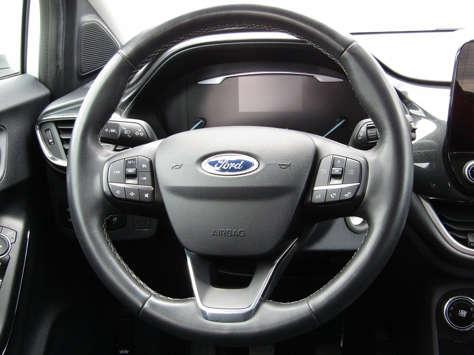 Ford Puma 1.0 EB Titanium