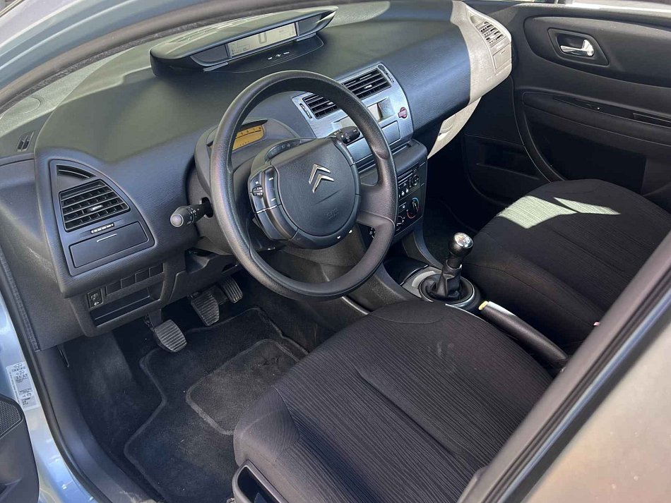 Citroën C4 1.6 i 