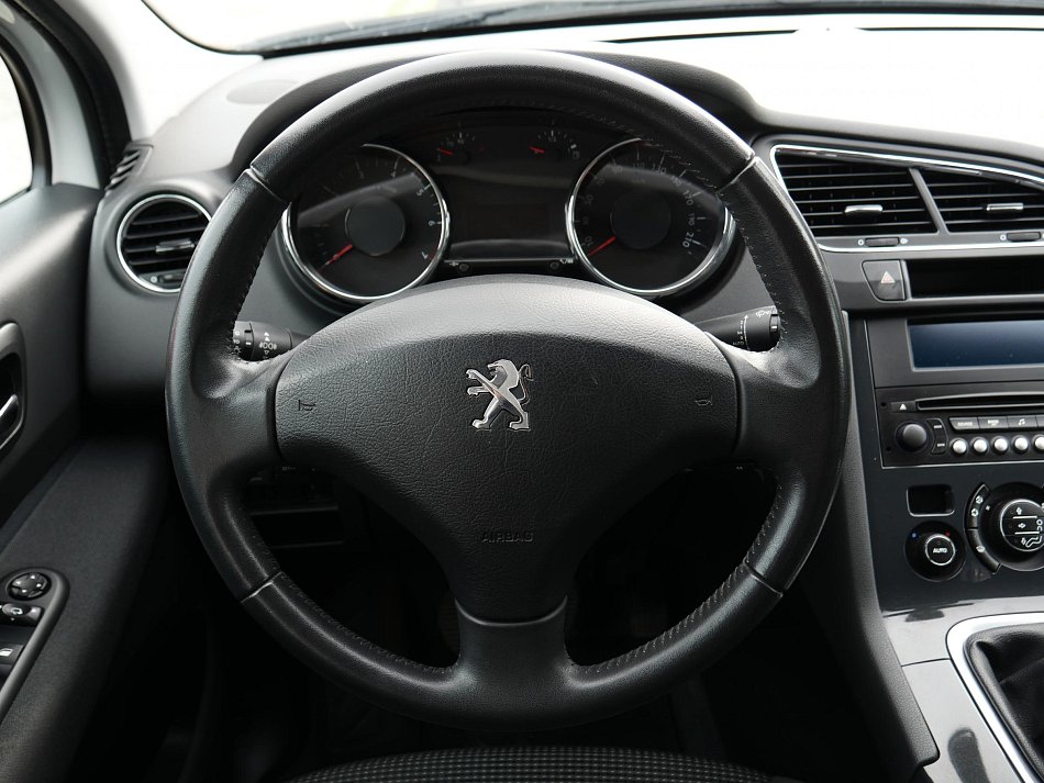 Peugeot 5008 1.2PT 