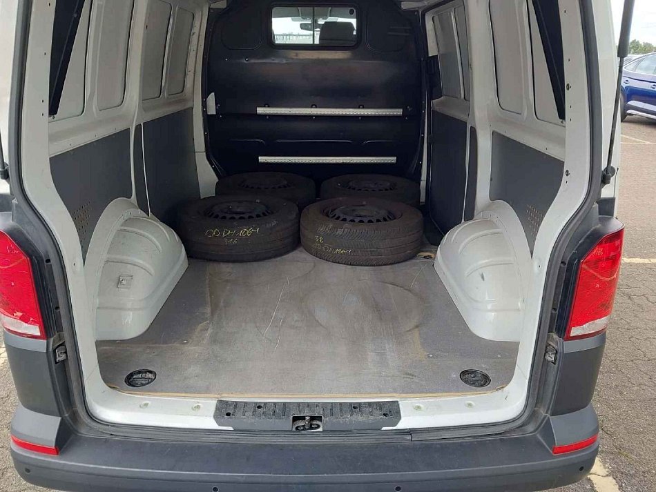Volkswagen Transporter 2.0TDi  L1H1