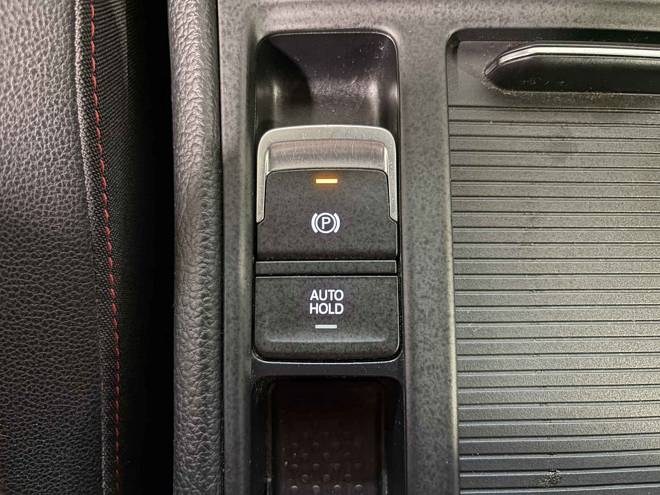 Volkswagen Golf 2.0 TFSi GTi