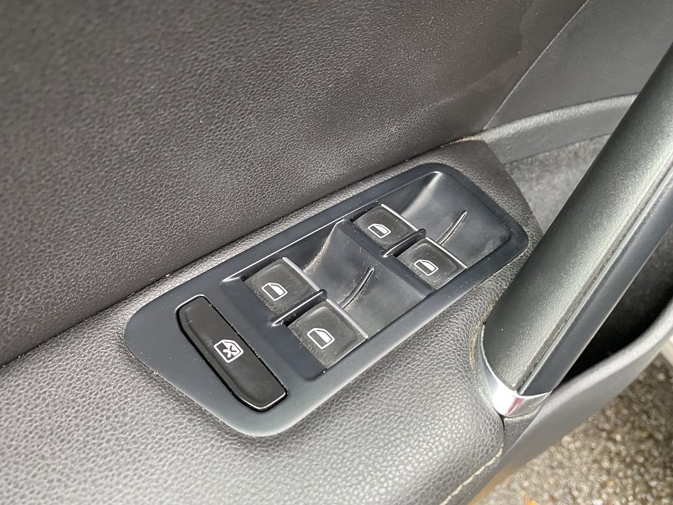 Volkswagen Golf 2.0 TDi Highline