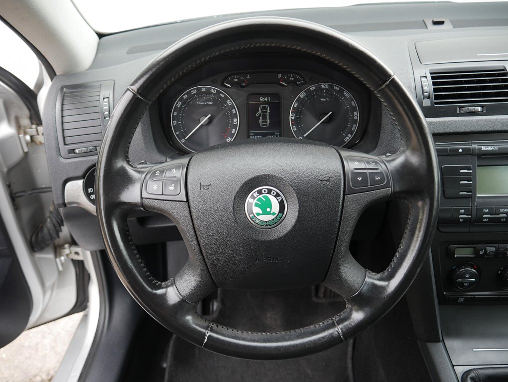 Škoda Octavia II 2.0 FSI 