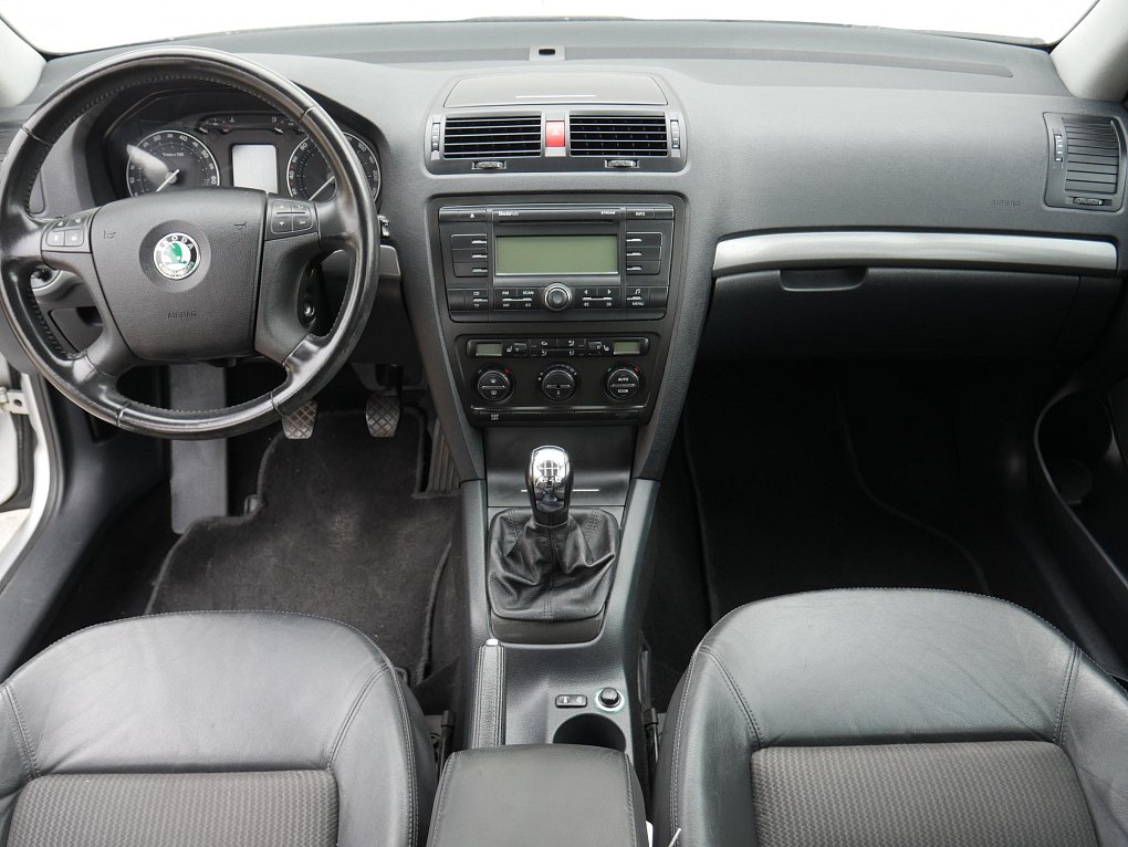 Škoda Octavia II 2.0 FSI 