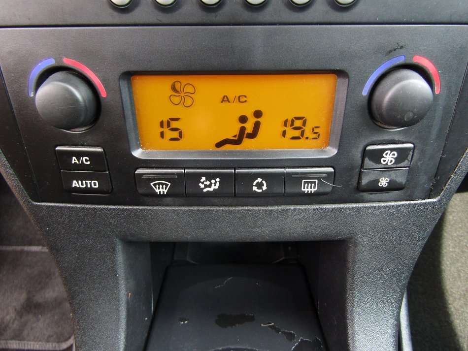 Citroën C4 1.6 i 16V 