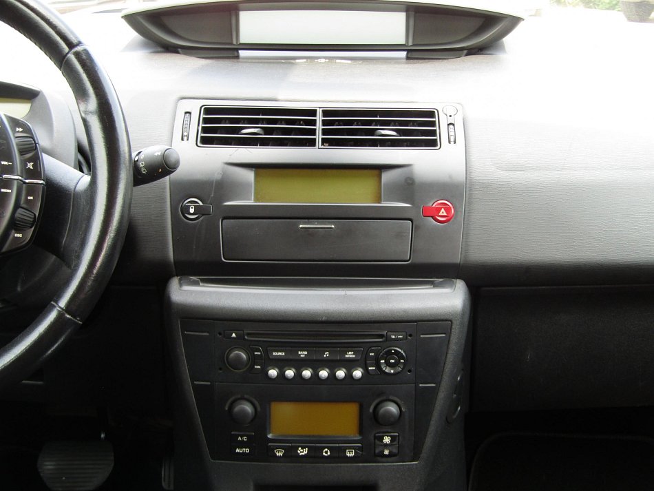 Citroën C4 1.6 i 16V 