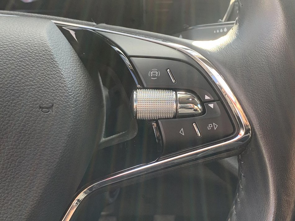 Škoda Octavia IV 2.0 TDi 