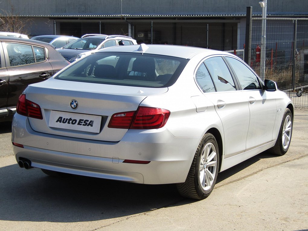 BMW Řada 5 3.0 D  525d