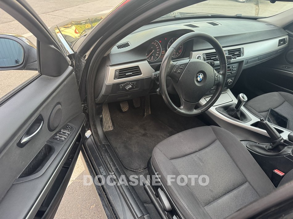 BMW Řada 3 2.0 i 