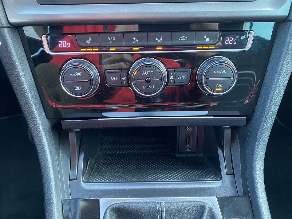 Volkswagen Golf 1.2 TSI CUP