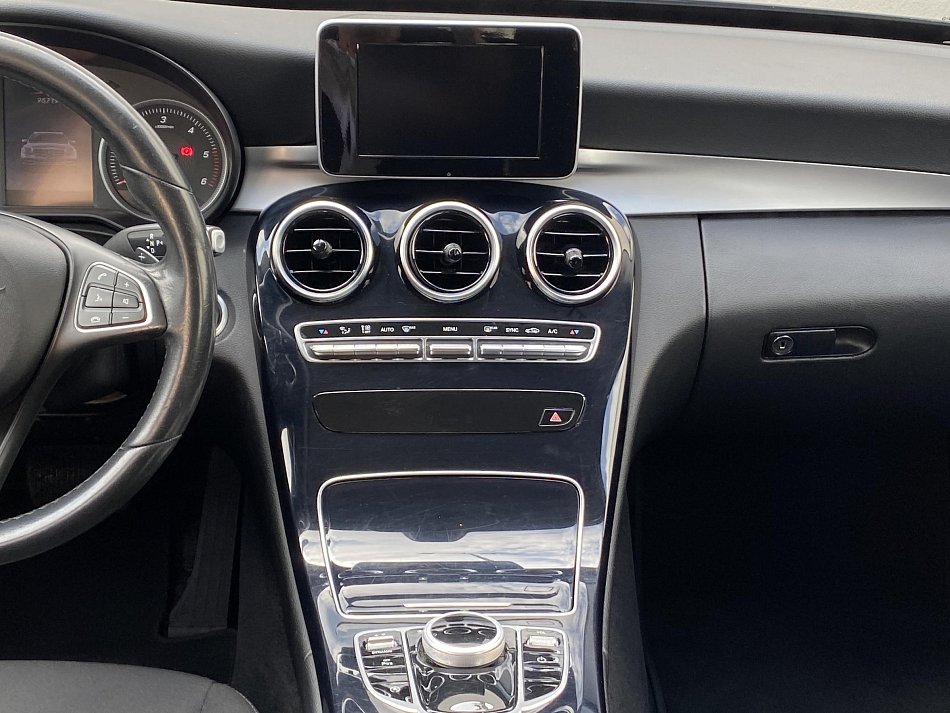 Mercedes-Benz Třída C 2.0CDi  C200