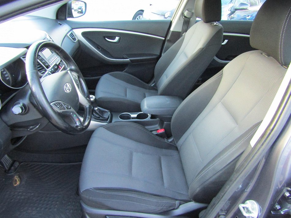 Hyundai I30 1.6 i 