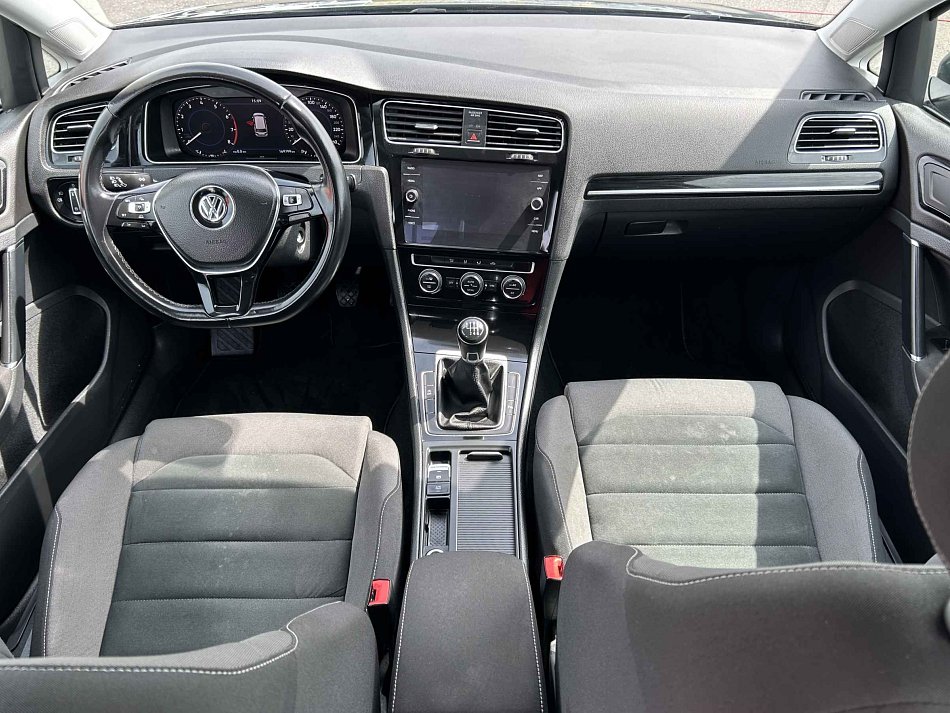 Volkswagen Golf 1.5 TSI Highline