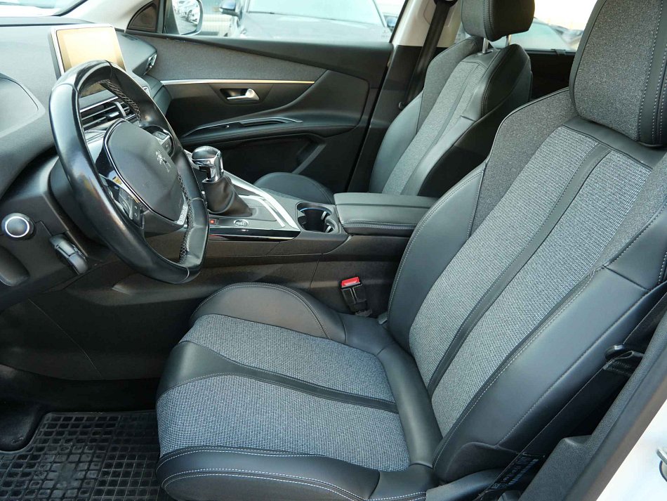 Peugeot 5008 1.5 HDi Allure