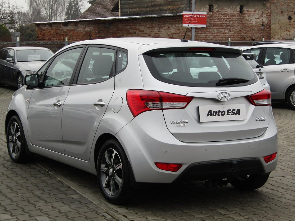Hyundai Ix20 1.6i 