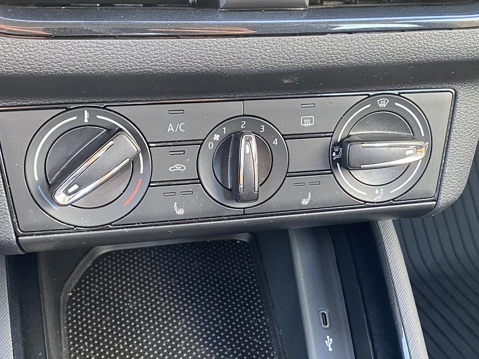 Škoda Kamiq 1.5 TSi Ambition