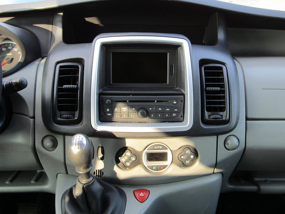 Nissan Primastar 2.0dCi  L2 9míst