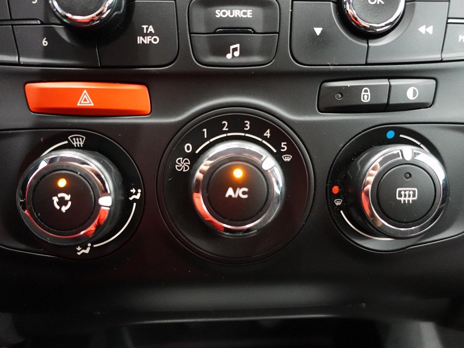 Citroën C4 1.2i 