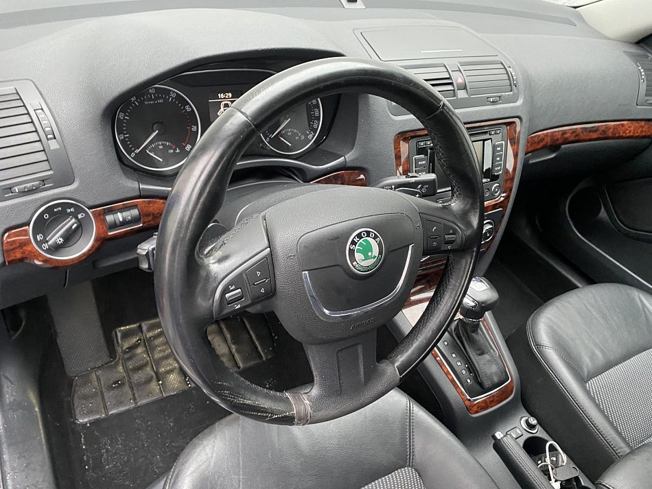 Škoda Octavia II 1.4 TSi Elegance