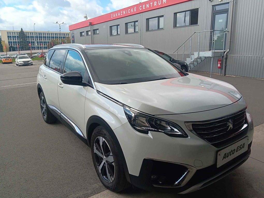 Peugeot 5008 1.5 HDi 