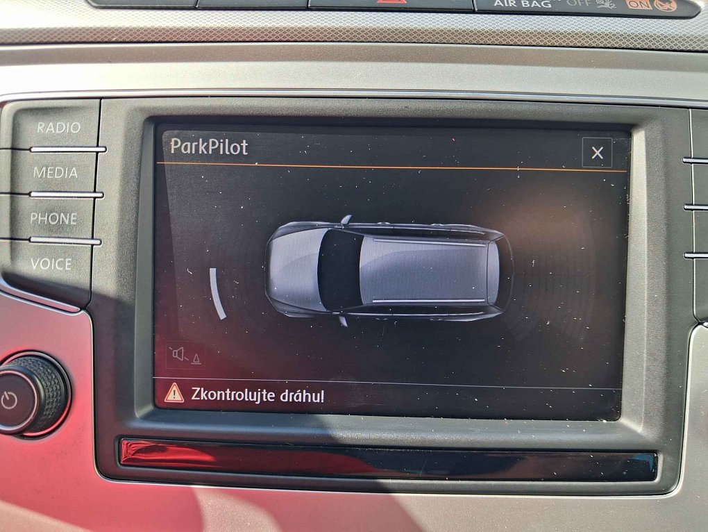 Volkswagen Passat 2.0 TDi 