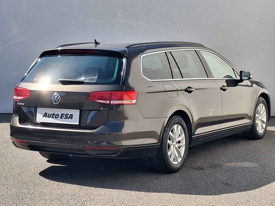 Volkswagen Passat 2.0 TDi 