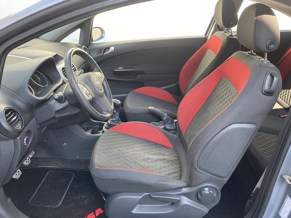 Opel Corsa 1.6 T GSI