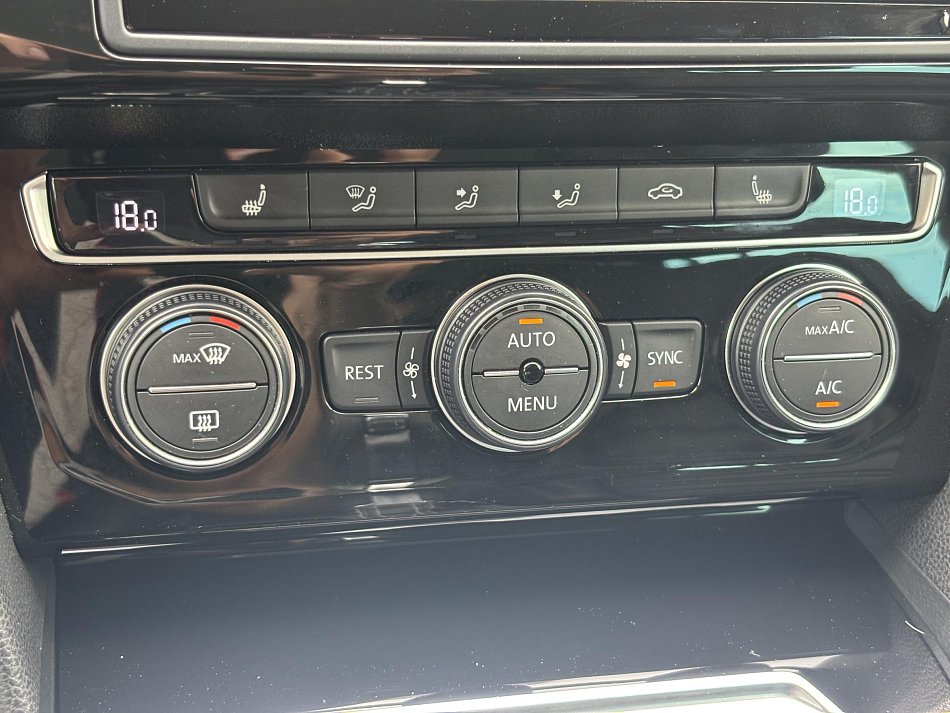 Volkswagen Passat 2.0 TDi R-Line
