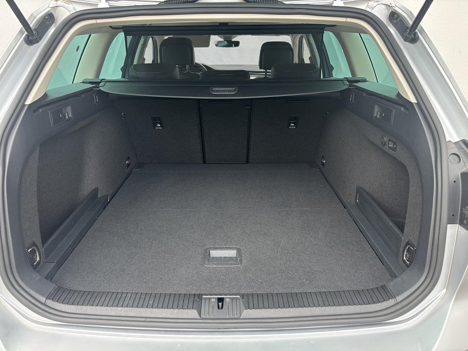 Volkswagen Passat 2.0 TDi R-Line