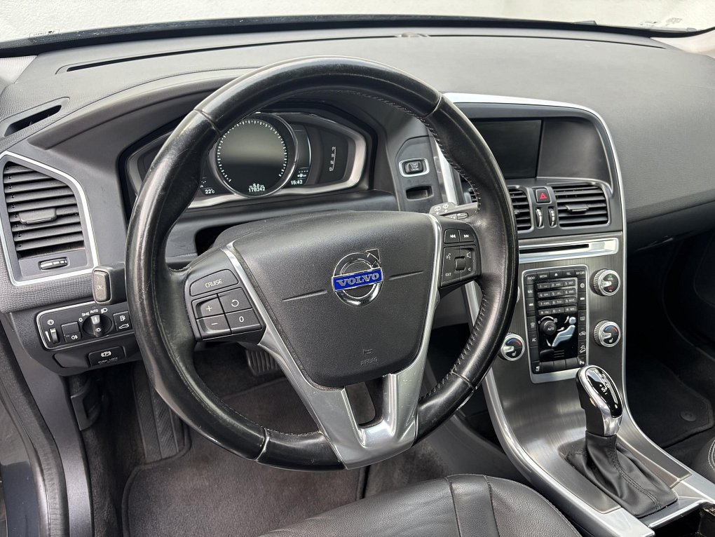 Volvo XC60 2.4 D Summum AWD