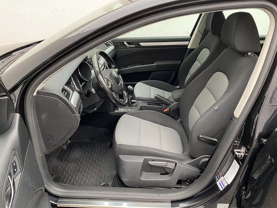 Škoda Superb II 1.6 TDi Ambiente