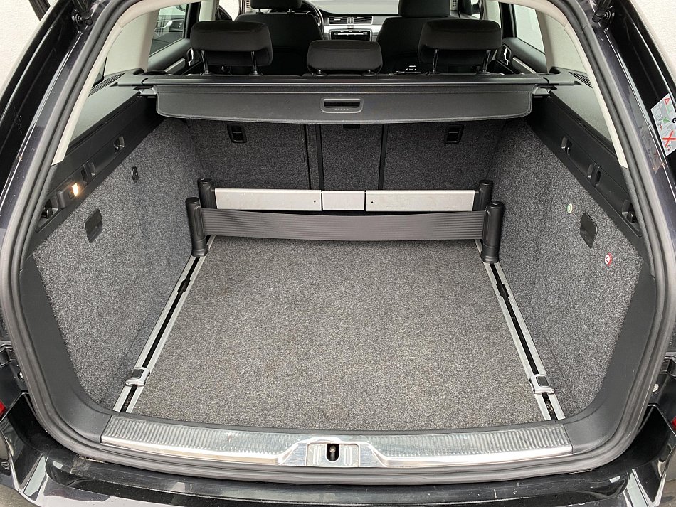 Škoda Superb II 1.6 TDi Ambiente