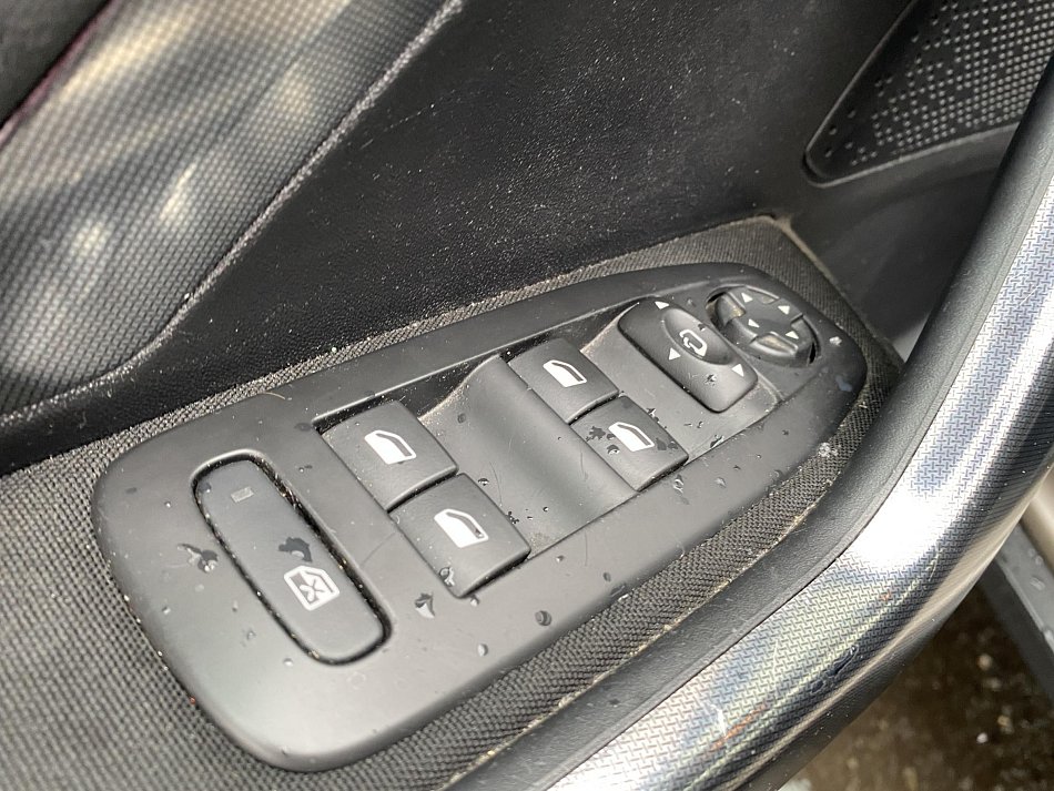 Peugeot 2008 1.2PT Allure