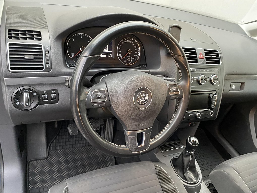 Volkswagen Touran 2.0 TDi 