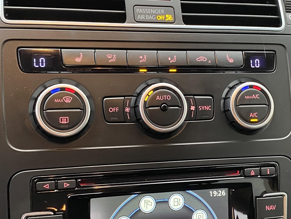 Volkswagen Touran 2.0 TDi 